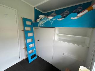 Entire floor flat near CBD - 2