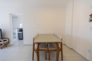 Apto com Ar e 2 Dorm na Vila Mirim perto da Praia - 2