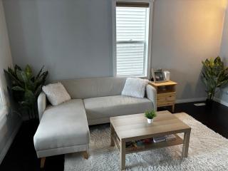 Character Home near Downtown and 17th Avenue - 6