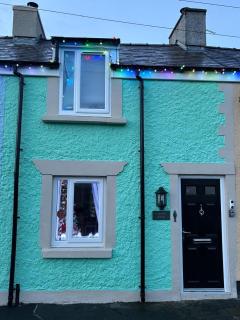 Gwens House - Holiday Cottage With Hot Tub - 4