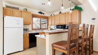 Riverside Condos B204 by AvantStay Condo Close To Downtown Town Park Ski Lift 8 - 3