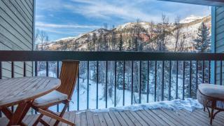Riverside Condos C202 by AvantStay Condo Close To Downtown Town Park Ski Lift 8 - 9