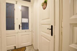 Standard Apartment by Hi5- 3 Bedroom Apartment - 3