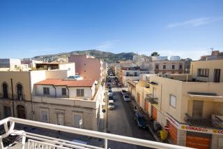 Trapani Rooms 155 Self Check in - 1