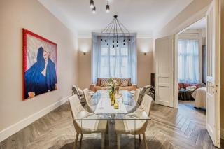 Luxe 3BED 3BATH Steps to New York Café & Szimpla Kert - 9