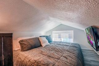 Tiny Home with a Huge View - 8