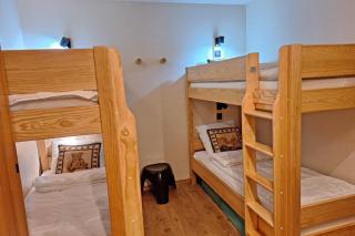 Cozy apartment with balcony and pool - 1