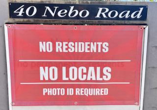 Country Plaza Motor Inn - 8