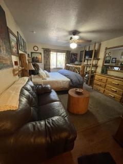 Stewart Chalet @ Yosemite/Bass Lake - 1