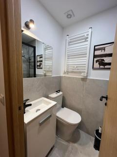 Dreamy 1BR with Great Balconny - 1