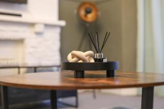 Very Spacious 3br House With Parking near City Centre, Sleeps 8, by URBAN PINNACLE STAYS - 7