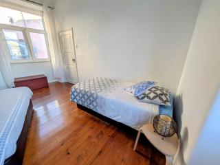 Baixa Sunny apartment with a View! - 3