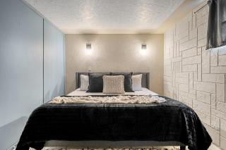 Bohemian Cozy 2-Bedroom Ideal Family Retreat - 5