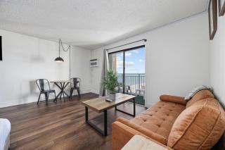 Oceanview King Studio, Smart TV , Full Coffee Bar - 6
