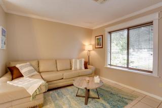 Seminole Townhome Easy Access to Beaches! - 7