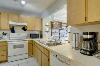 Seminole Townhome Easy Access to Beaches! - 3