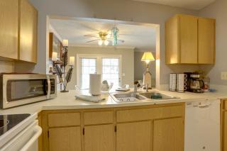 Seminole Townhome Easy Access to Beaches! - 1