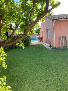 House with pool near Nîmes , Peaceful haven - Garons - 1