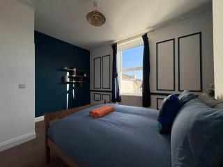 Spacious 2 Bed Apartment in Central Margate - 5