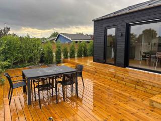 Charming Newly Built Cottage 300 M From Beach - 0