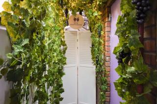 Lumi Grape House - 9