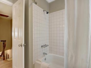 Lavender on Perry - 5