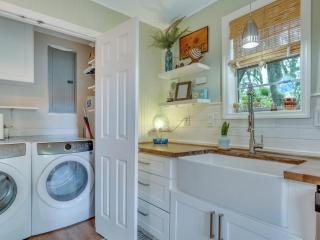 Salt Palms Cottage - 1