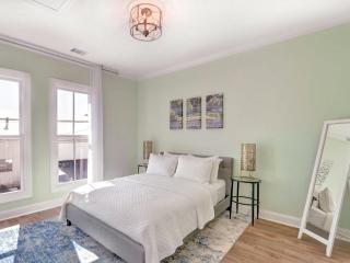 Gaston Hideaway - Savannah - 1