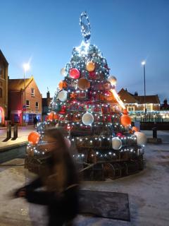 Cosy Christmas Cottage by the Quay - 1