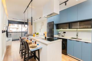 Blue Chic Luxury Studio with Pool and AC - 3