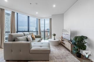 KozyGuru | China Town | Stylish City-View Retreat - 0