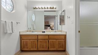 NEW Cityside Stay 3BR Family Retreat Near DT with Patio - 3