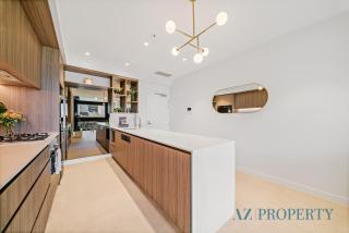 Luxury Perth Apartment - City Views RAC Arena Pool & Gym - 3