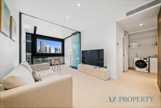 Luxury Perth Apartment - City Views RAC Arena Pool & Gym - 2