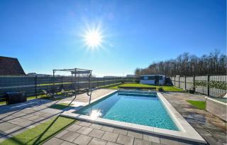 Lovely Home In Sracinec - 3