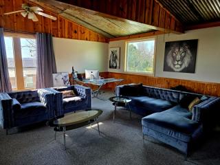 Akrofina Ranch & Grill - 9