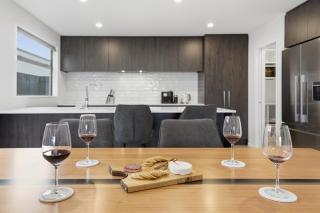 Bliss at Madras - Christchurch Holiday Home - Christchurch - 3