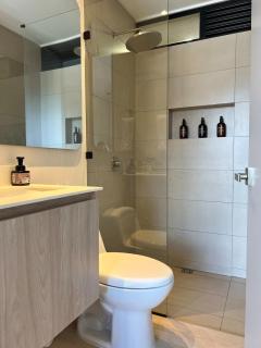 Hermoso apartamento en el poblado - 2