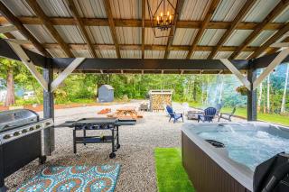 3 bedroom Riverfront home near Forks WA - 9