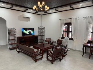 Spacious Siem Reap Sanctuary - 9