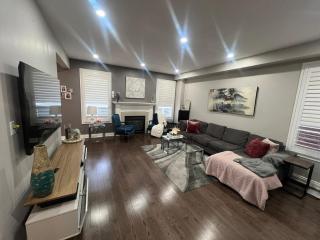 Luxury 5BR Home with Spa Bath - 6