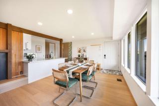 Bellevue Somerset 2BR w Sunroom & Sweeping Views - 7