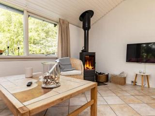 6 person holiday home in Ålbæk - 2
