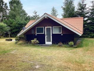 4 person holiday home in Væggerløse - 9