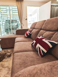 Suriaman Serenity Comfort Home 4R4B 芙蓉宁静舒适之家 4房4卫 - 1