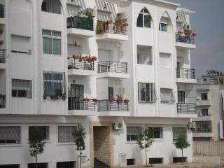 Apparemment lumineux et bien situé - 9