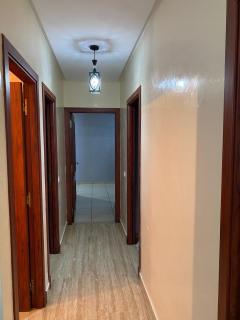 Apparemment lumineux et bien situé - 2