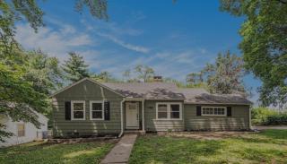 Prairie Village - 3 bed 2 bath - Dog Friendly - 2