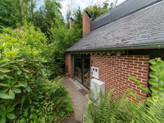 Chalet in Hastière near Castle - 9