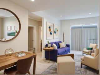 Comfortable LA Haven near Great Dining & Nightlife - 8